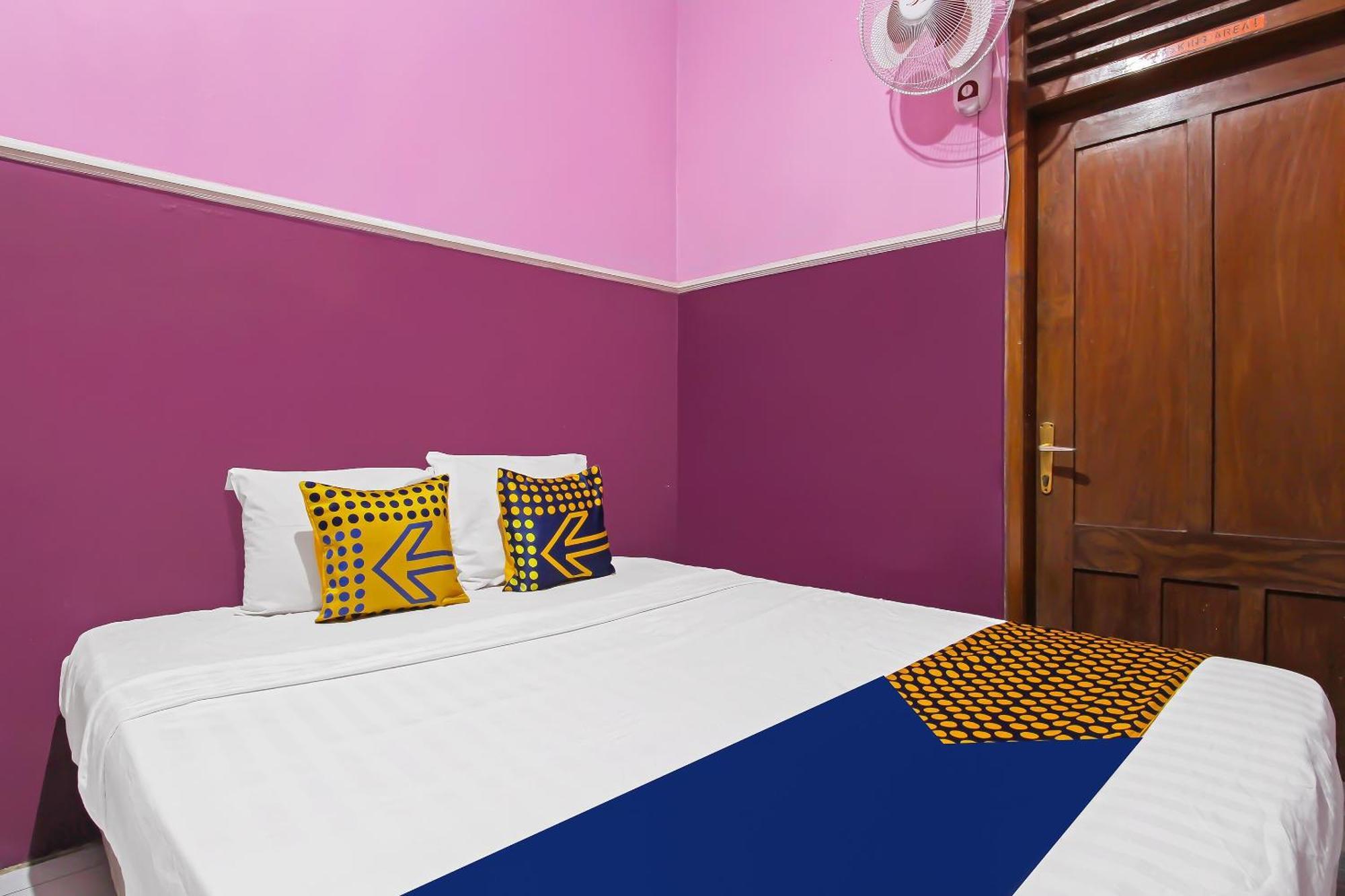 Spot On 91911 Rejeki Homestay Syariah Malioboro Yogyakarta Exterior foto